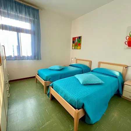 Spacious Flat In A With Terrace